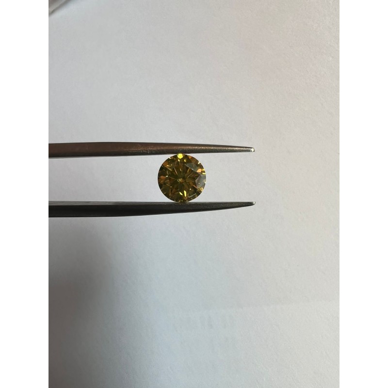 Diamond Yellow Fency 1.32 carat  VVS2