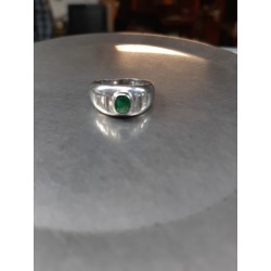 Smaragd hvidguld ring